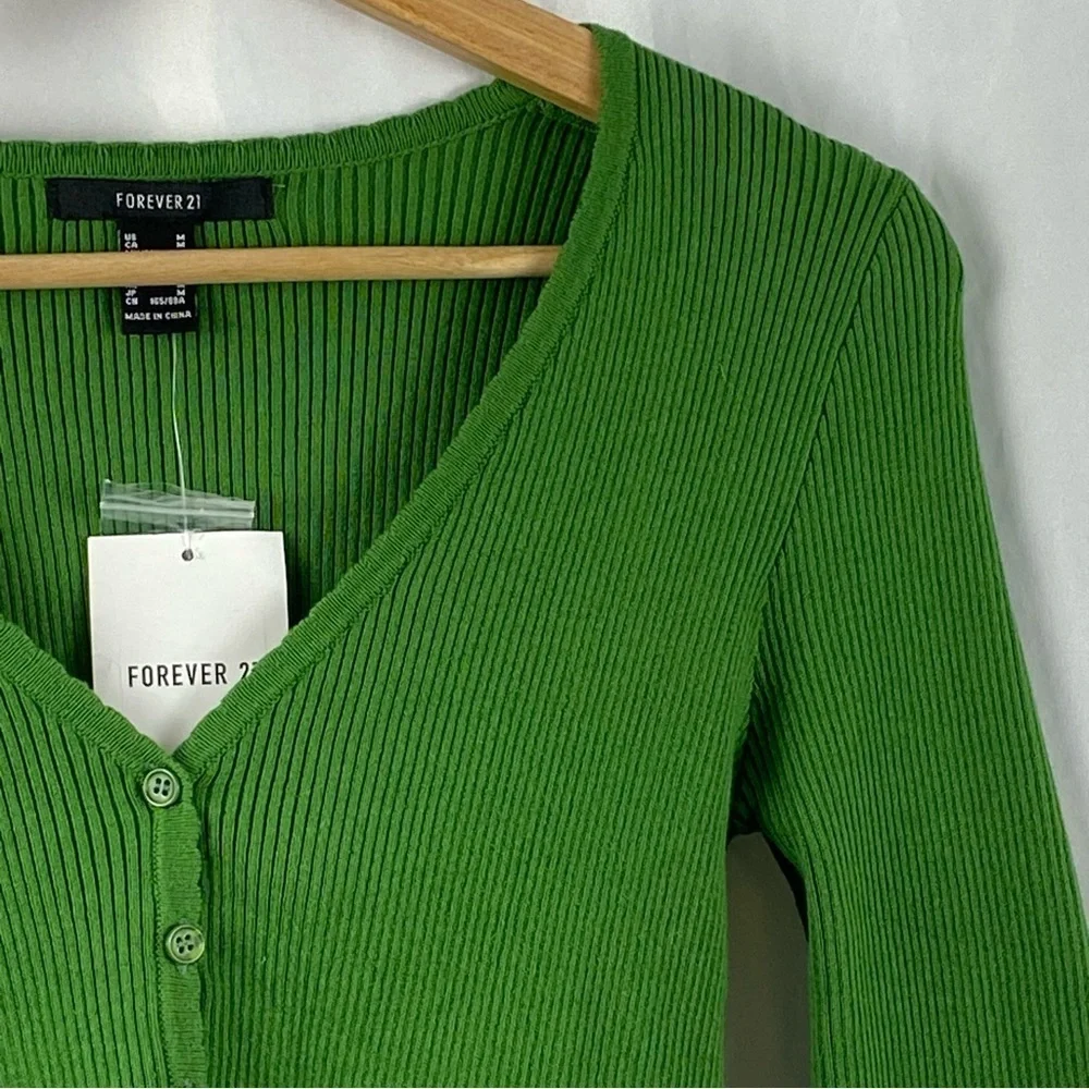 Forever 21 Women’s Green Ribbed Long Sleeve Cropped Sweater Cardigan Top Medium